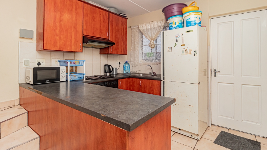 2 Bedroom Property for Sale in Bellville Central Western Cape